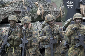 В армии Германии участились случаи увольнения со службы
