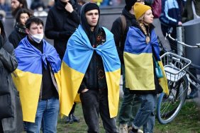 Польща припиняє виплачувати допомогу українським біженцям