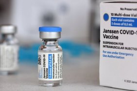 В Украину доставили 100 тыс. доз вакцины против COVID-19 от 