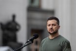 Зеленський говорить про далекобійні ракети для України: аналогія з F-16