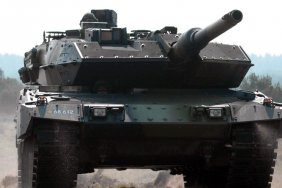 A group of Ukrainian soldiers went to learn on Leopard 2 tanks